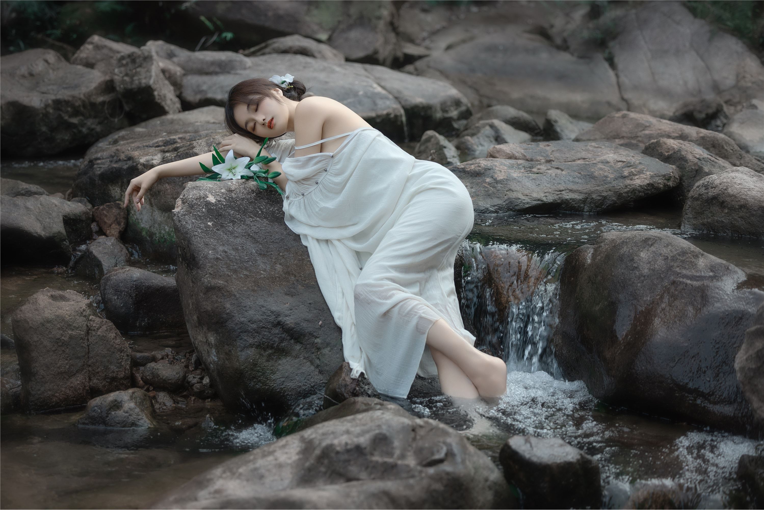 YITUYU艺图语 2025.01.02 溪边情思 大歪歪哥